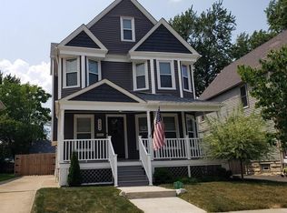 1496 Elmwood Ave, Lakewood, OH