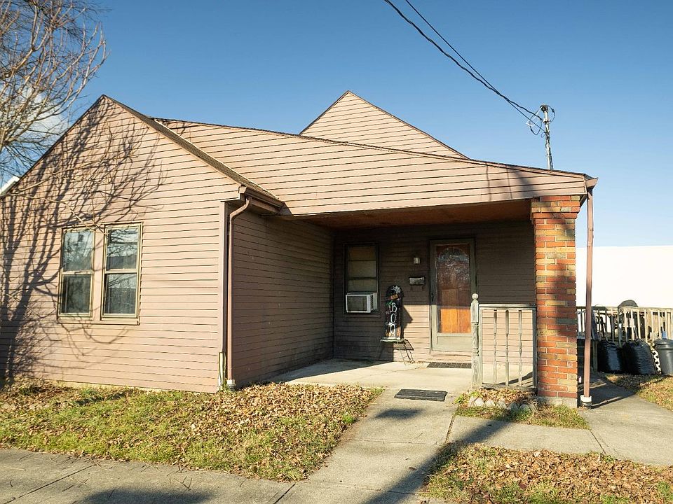 1st image of 116 W Tate St