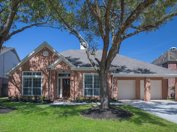 2307 Upland Park Dr, Sugar Land, TX 77479