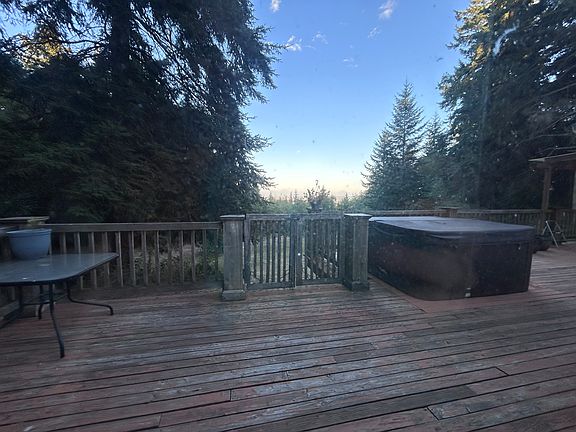 2nd image of 557 Waynes Ridge Cir