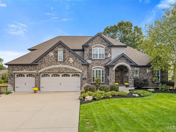 202 Rue De Vin Lake, Lake Saint Louis, MO 63367