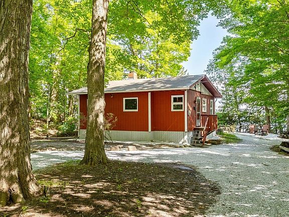 3rd image of 101 Cedarvale Estates