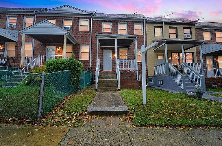 1310 N Ellwood Ave — Photo 2