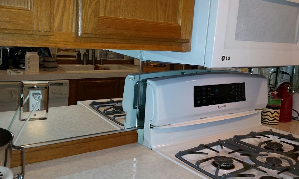 2nd image of 204 Driftwood Dr