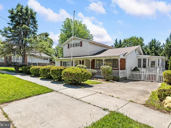 409 Hull Pl, Rockville, MD 20852