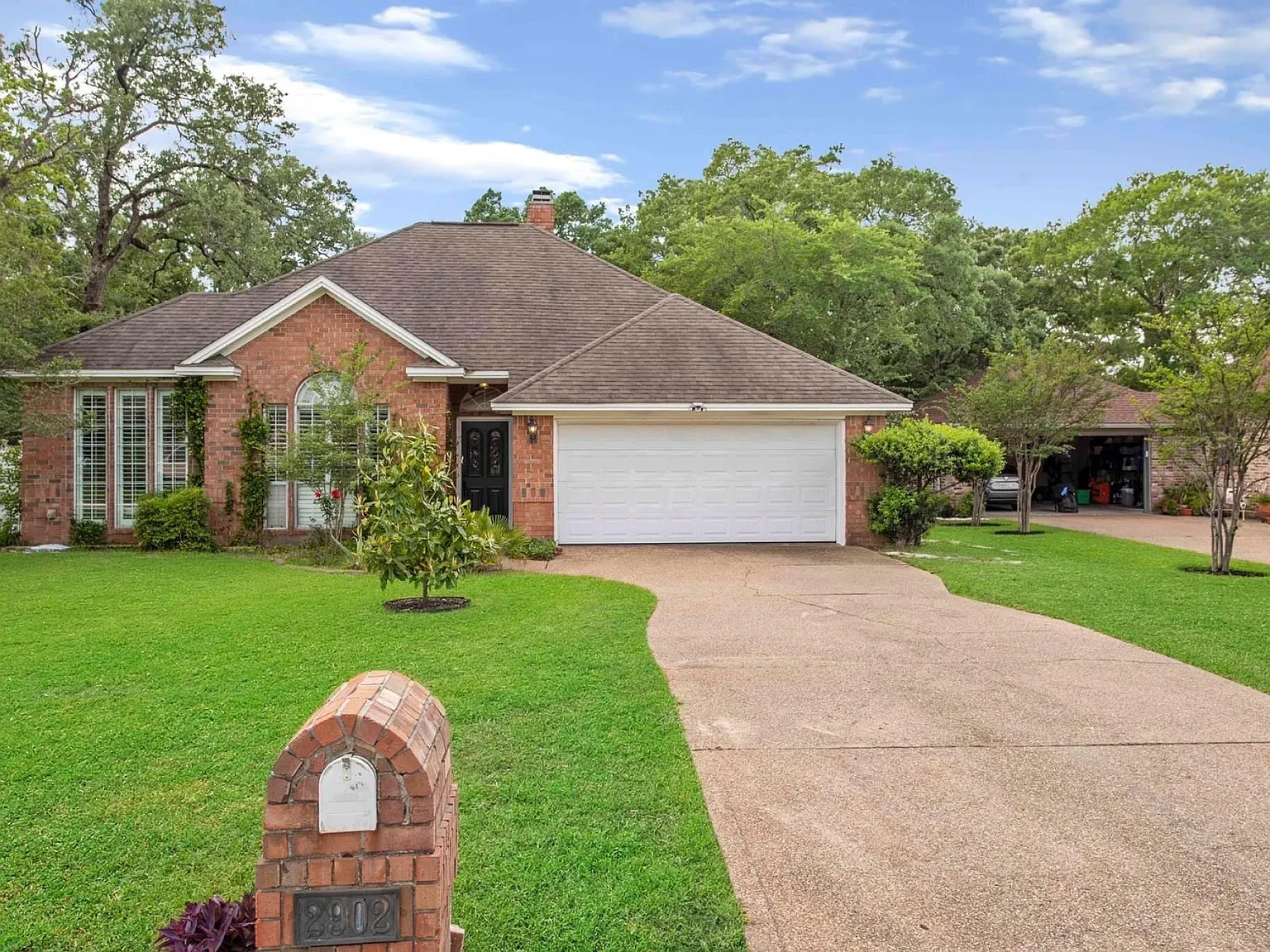 4 bed, 1845 sqft, $3,000 — Photo 1