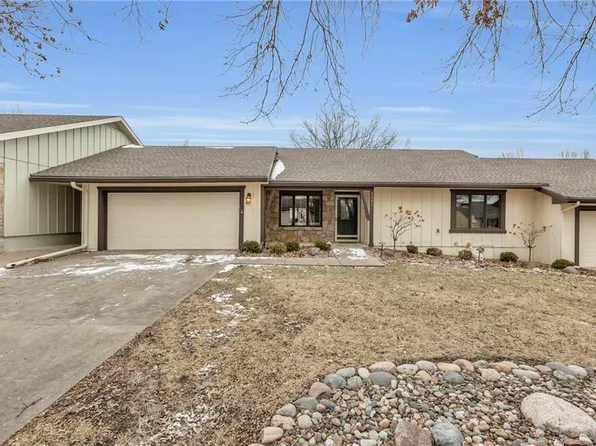 8202 E 189th Ter, Belton, MO 64012
