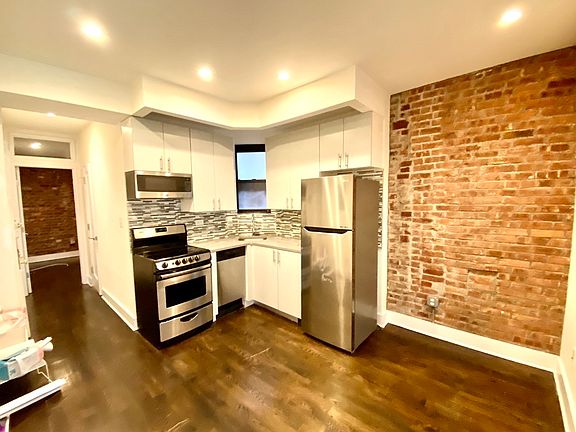 3rd image of 237 E 58th St APT 4B