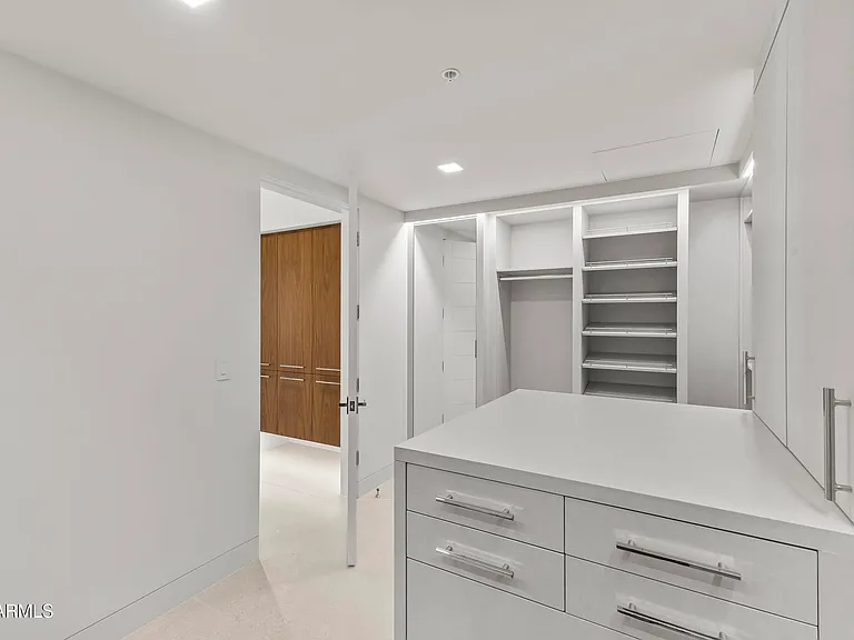6587 N Palmeraie Blvd #2021 — Photo 22