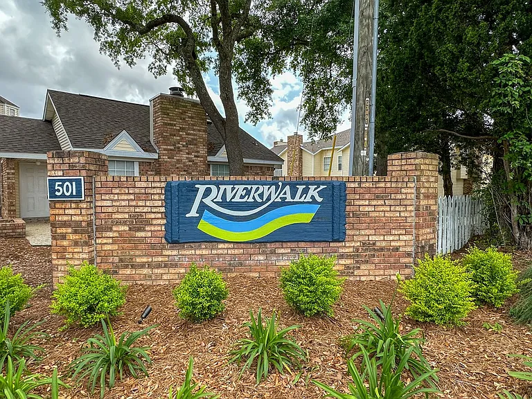 501 E Burgess Rd #F12 — Photo 15