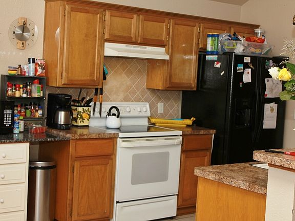 5th image of 10705 NW 36th Pl