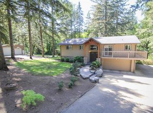 10855 NE Vine Maple Dr, Dundee, OR 97115