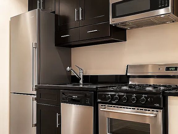 5th image of 15 W 103rd St #5F