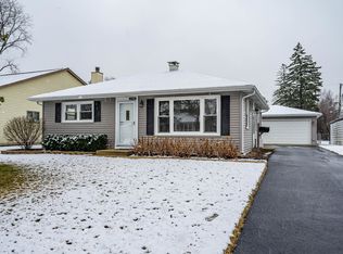 2701 Fremont St, Rolling Meadows, IL 60008