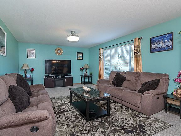2nd image of 1413 Woolridge Dr