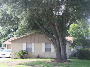 2403 Convent Ave, Pascagoula, MS 39567
