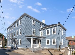 40 Middle St #3B, Gloucester, MA 01930