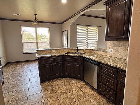4th image of 3716 Beckets Crown Ct