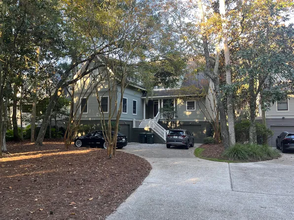10 Ocean Course Dr, Johns Island, SC 29455
