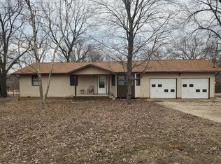 1612 Lakeview Dr, Ava, MO 65608