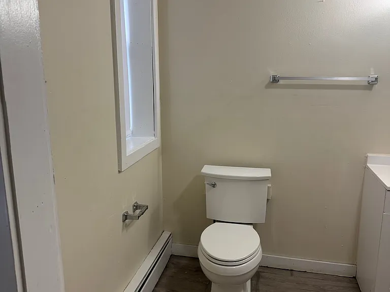 30 Saint Jerome Ave #2R — Photo 17