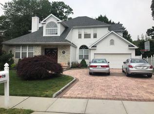 20 Wendy Rd, Syosset, NY 11791