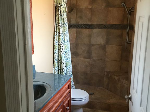 2nd image of 1171 Canterbury Dr
