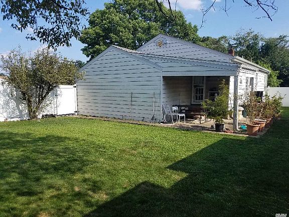 2nd image of 222 Gardner Ave