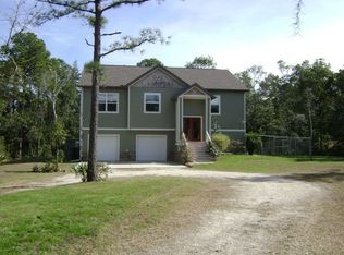 107 Fisher Run Ter, Ocklawaha, FL 32179