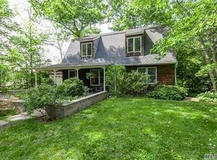 5 Huyler Ct, Setauket, NY 11733