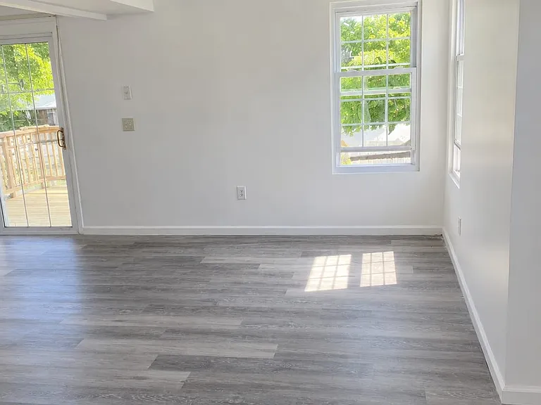 1503 Whispering Hills Dr — Photo 11