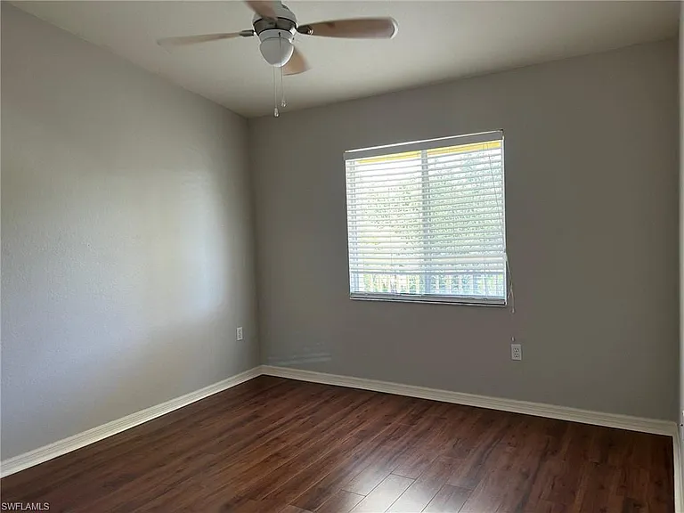 8294 Key Royal Cir #1633 — Photo 8