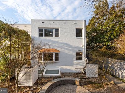 4854 Reservoir Rd NW, Washington, DC, 20007