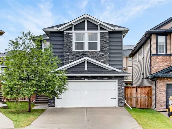 39 E Nolanfield Cres NW, Calgary, AB T3R 0L7