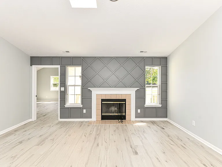 3933 Bergamot Ct — Photo 7