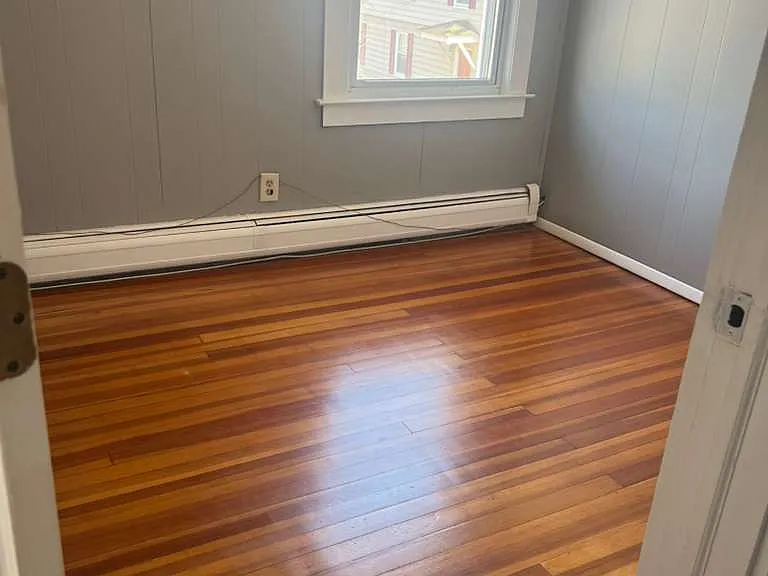 10 Bank St #10 — Photo 32