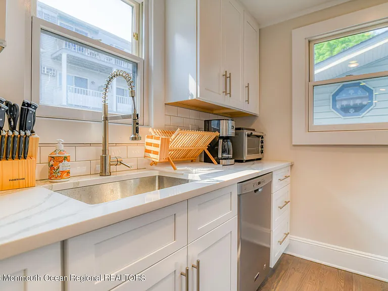 67 Delaware Ave — Photo 15
