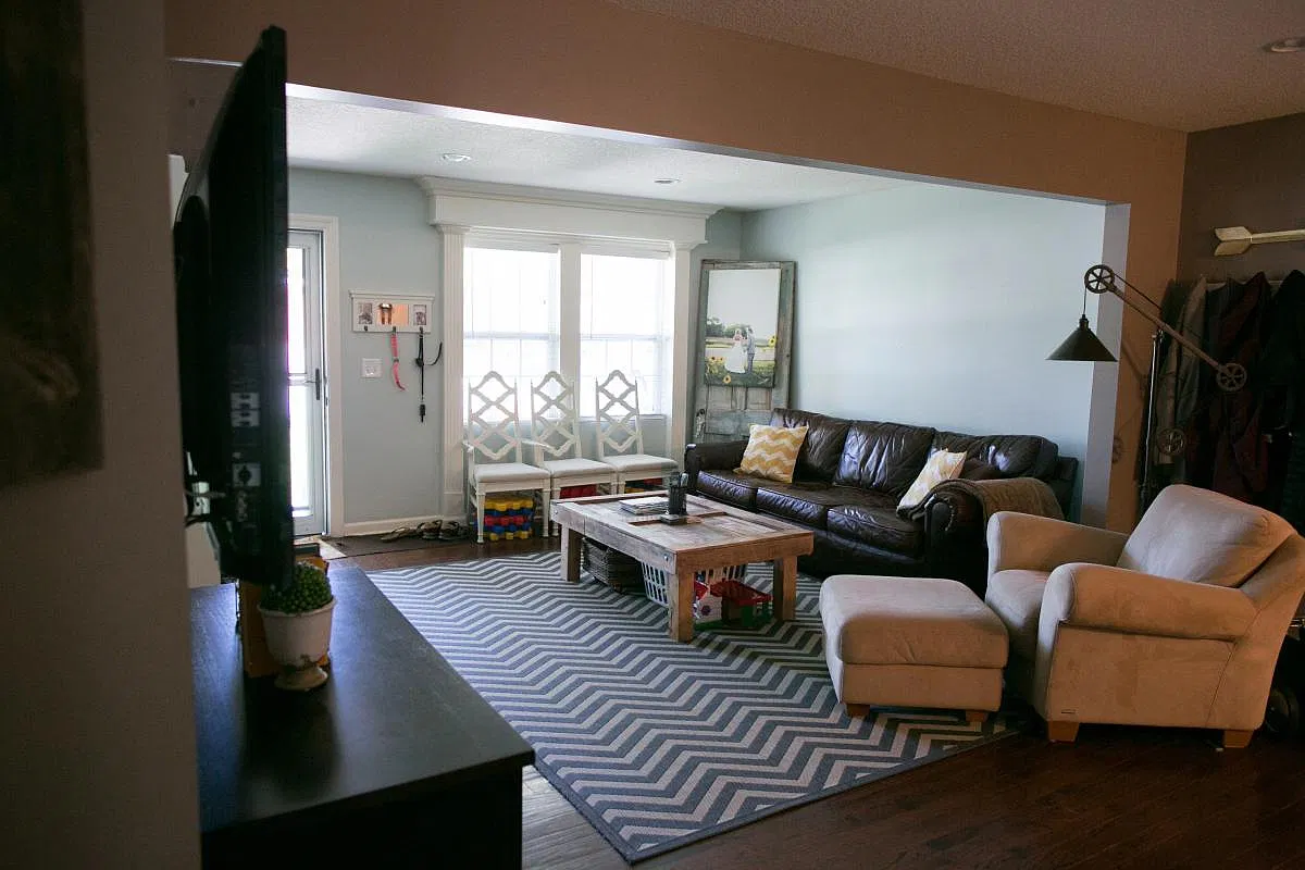 5519 Woodson Road — Photo 3