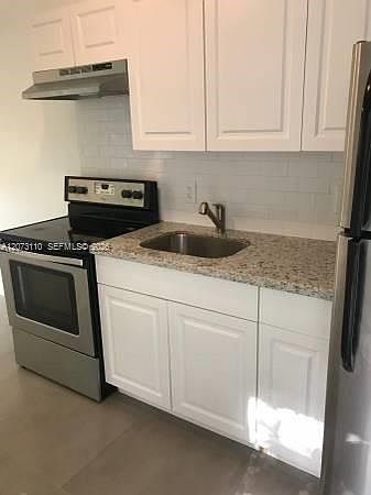 1st image of 2600 NE 205th St #2