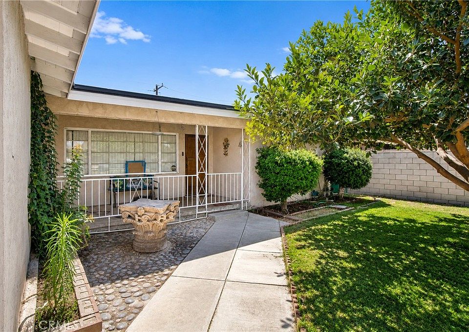 9661 Tamarind Ave, Fontana, CA 92335 | MLS #HD26103915 | Zillow