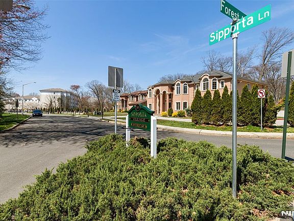 3rd image of 189 Forest Ave #108