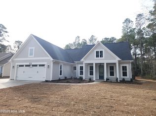 411 Boundaryline Dr NW, Calabash, NC 28467