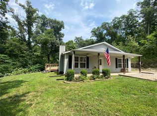 212 Rocky Rd, Hawk Point, MO 63349