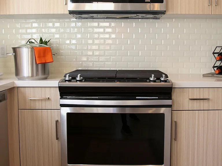 Baypointe Apartment Homes — Photo 9