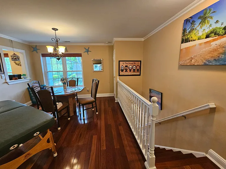 655 Middle Country Rd #2H2 — Photo 7