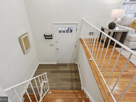 3rd image of 11712 Seven Locks Rd