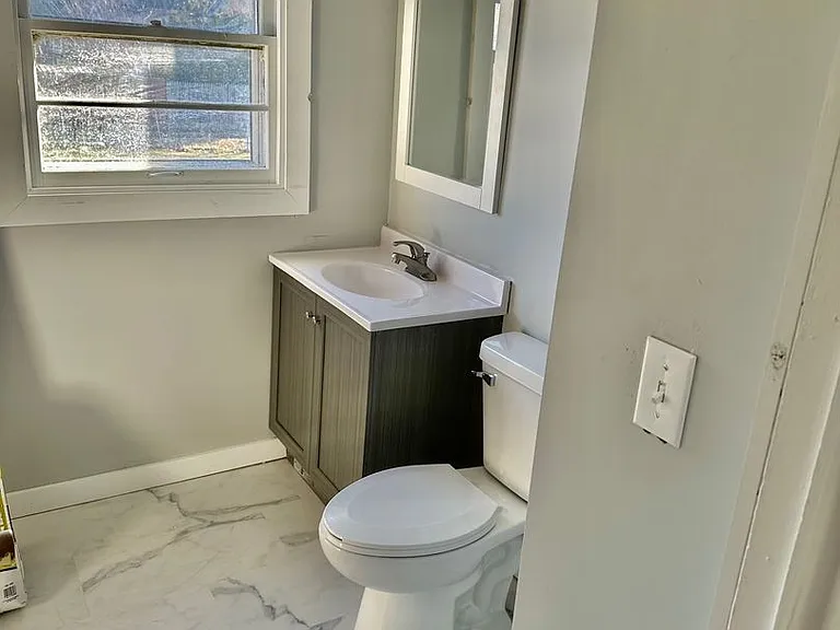 2847 Union St — Photo 8
