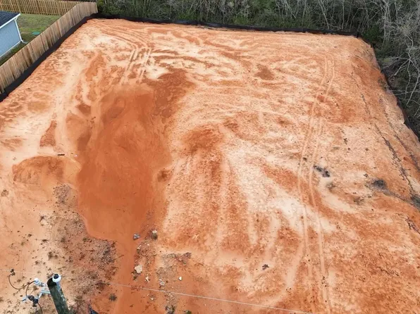 3296 Bonfire Dr, Milton, FL 32583