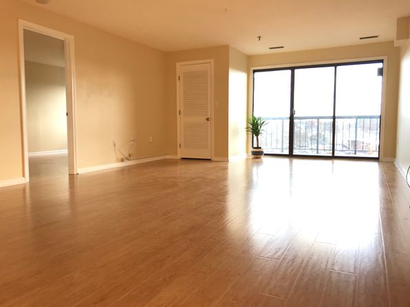 3920 Mystic Valley Pkwy APT 403
