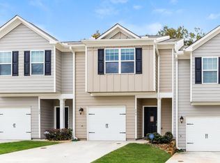 606 Highwood Ln, East Pt, GA 30344